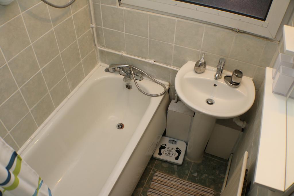 Ferienwohnung Kingward London Exterior foto